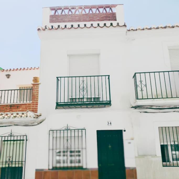 Soleada Casa En Nerja Villa Exterior photo